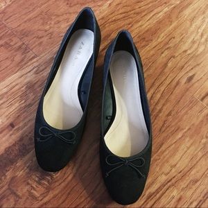 🛑Sold🛑 Zara velvet shoes EUC  Sz 7.5